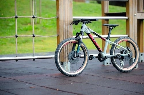 Fat Tyre Bike : Kids Bike - Mountain bike - (5-8 years old) Wheels size - 20 inches