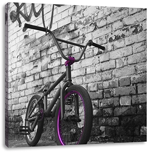 BMX : Pixxprint BMX Fahrrad vor Graffitiwand schwarz / weiß, Format: 70x70 auf Leinwand